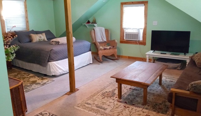 Stone Cottage - Upper Suite