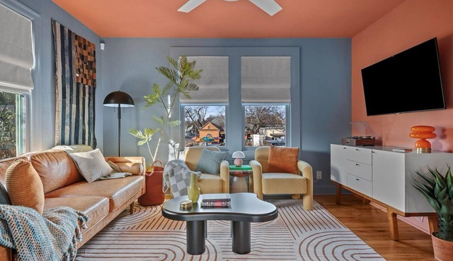 Ted & Breakfast | Chic East Austin Retreat
