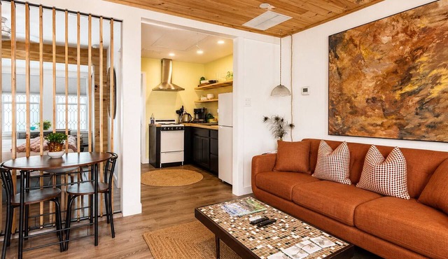 The perfect APT near everything!