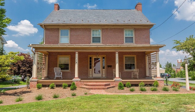 The Scheaffer House, Lancaster, Historic charm, Central location