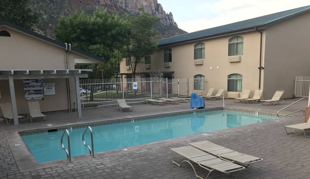 Tiny Cabin at the Scenic Zion National Park