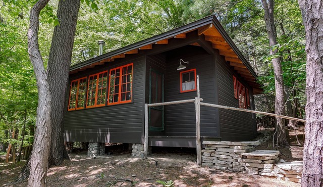 Treetop Studio on the Dune/Outdoor Shower + Hot Tub/Glamping