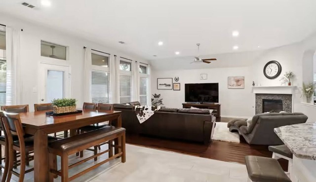 Updated Spacious Home near ATT FIFA World Cup