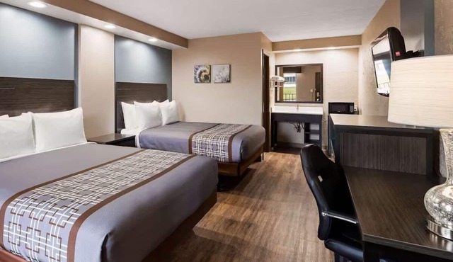 Value-Focused Jasper Accommodation with Access to Parks, Trails & City Center