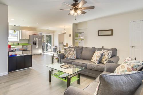 Walk to Local Eats & Docks! Crisfield Getaway