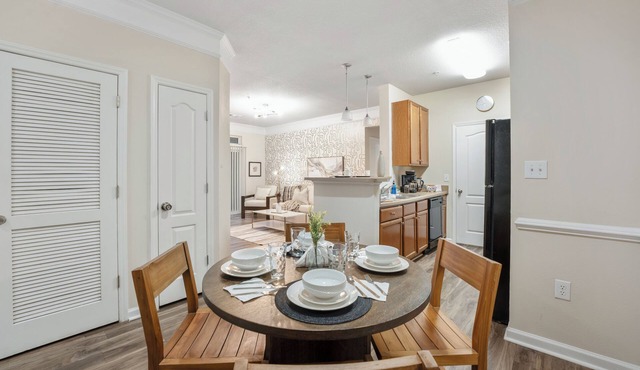 Waterview 2BR: Pool, 1st Floor, Gym, Screened Lanai! in Ridgeland