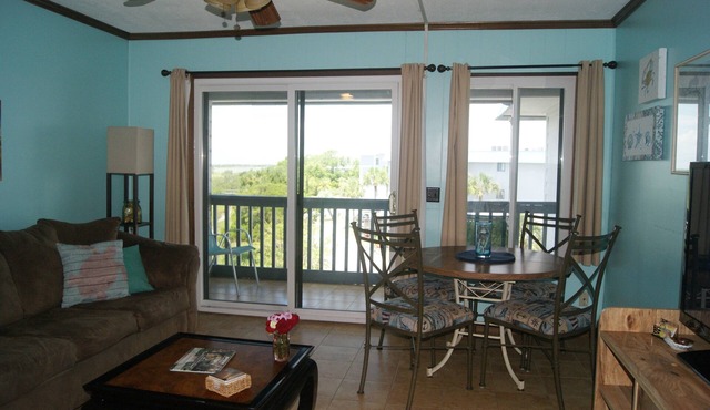 Waterview 3rd Floor Condo With Beach,Dolphins,Tennis/Pickleball Courts and Pools