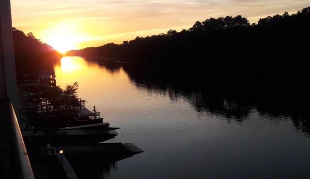 Waterway front 2-BR 2 bath condo Boat Ramp & Dock Tennis, Pool Myrtle Beach