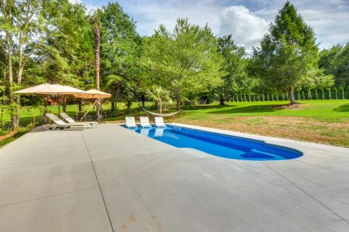West Union Home w/Saltwater Pool on 2 Acres!
