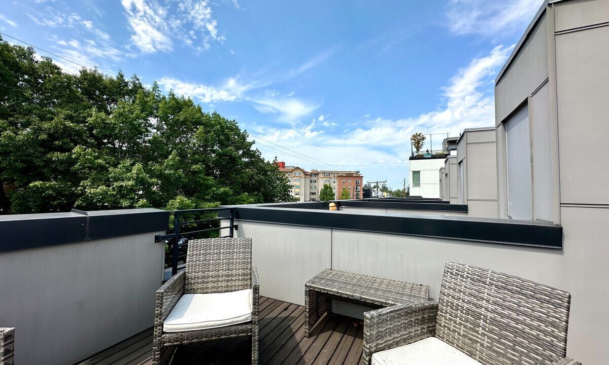 Photo of Outdoor in Minor