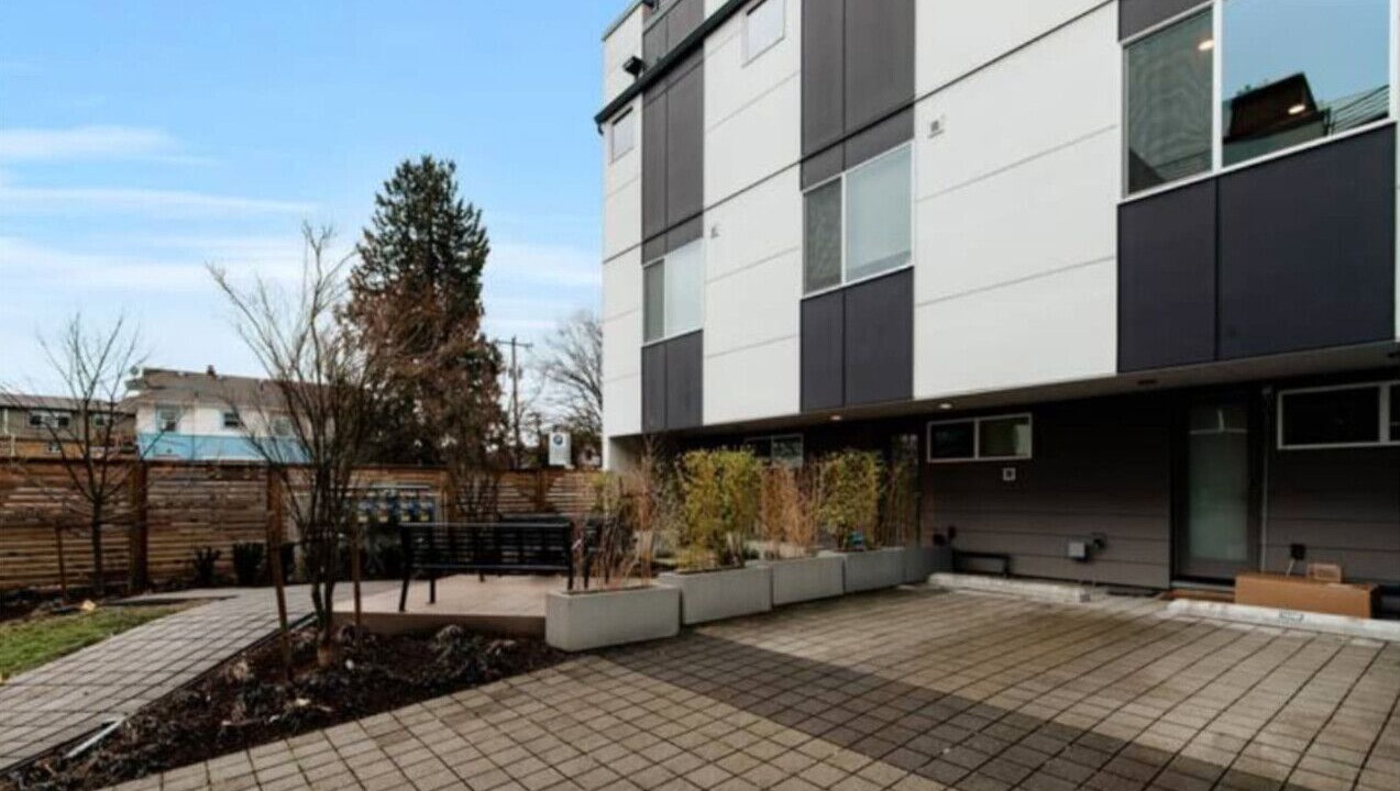 Photo of Outdoor in Minor
