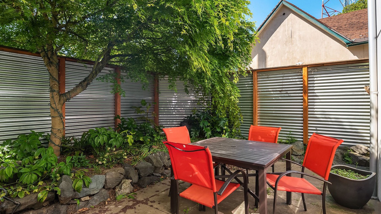 Photo of Outdoor in Minor