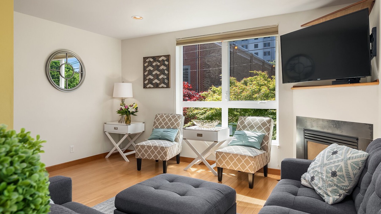 Photo of Livingroom in Minor