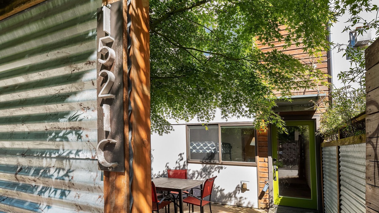 Photo of Outdoor in Minor
