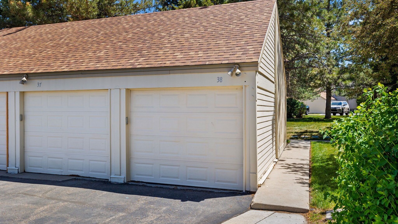 Photo of Outdoor in Park Meadows