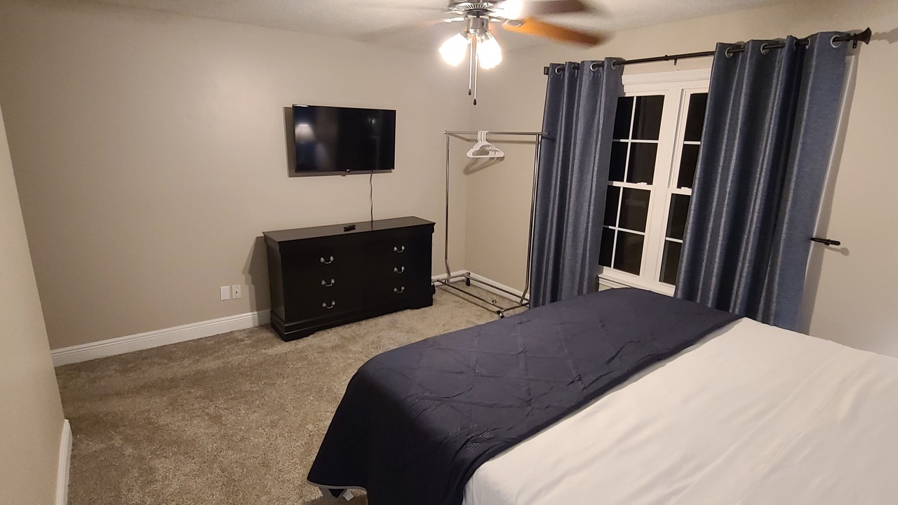 Photo of Bedroom in Sandy Springs