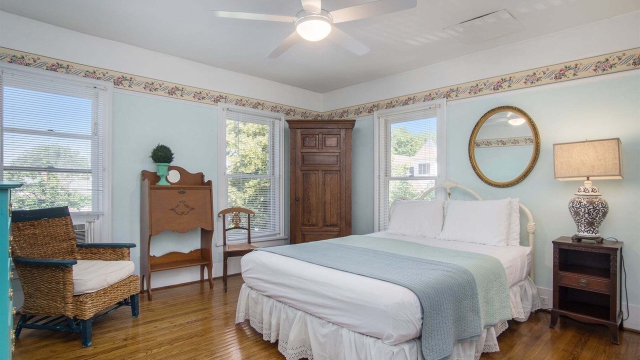 Photo of Bedroom in Saugatuck
