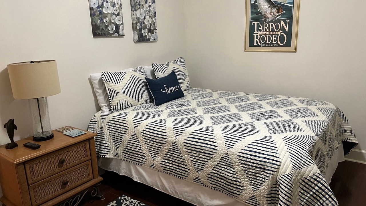 Photo of Bedroom in Foley