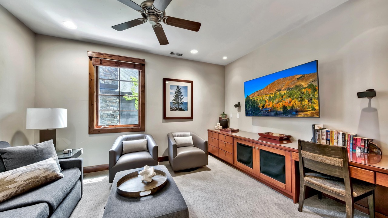 Photo of Livingroom in Sierra Shores
