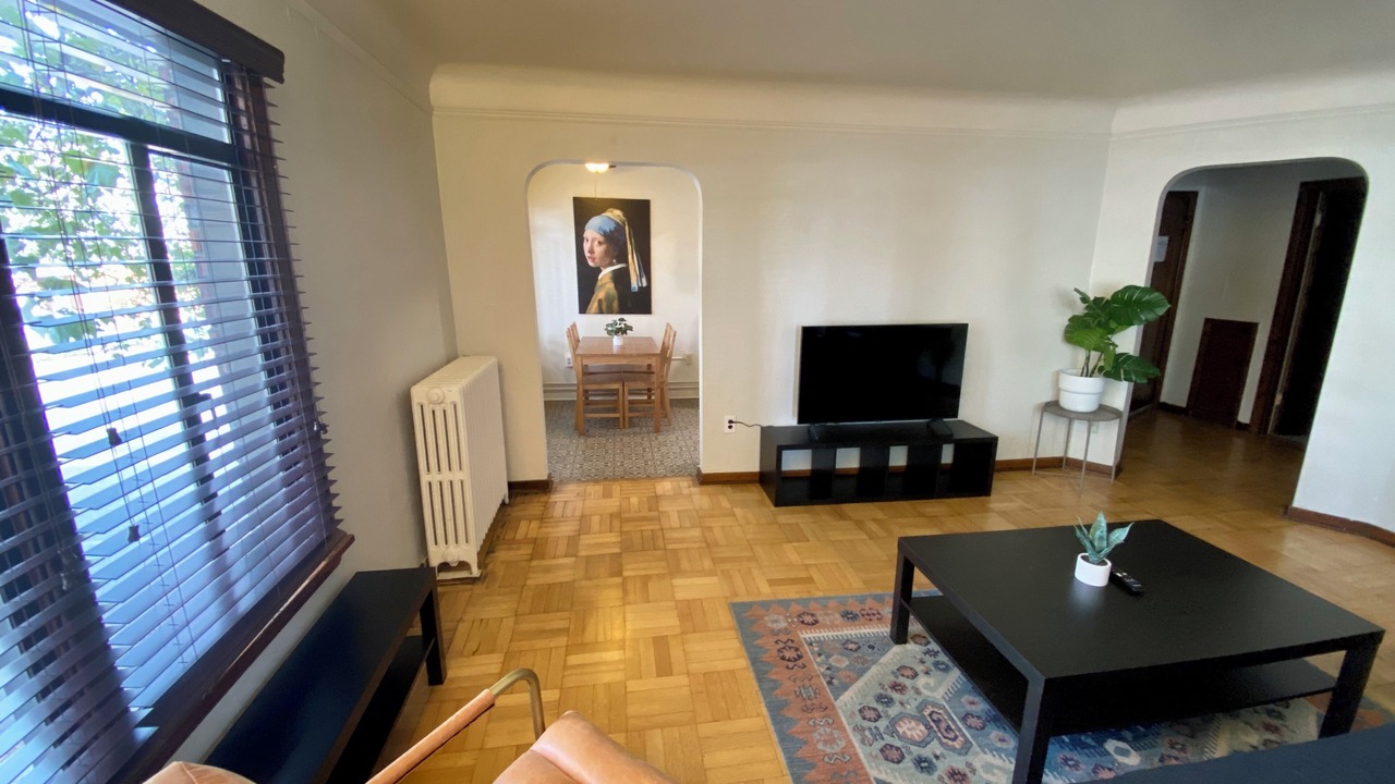 Photo of Livingroom in Lower Queen Anne