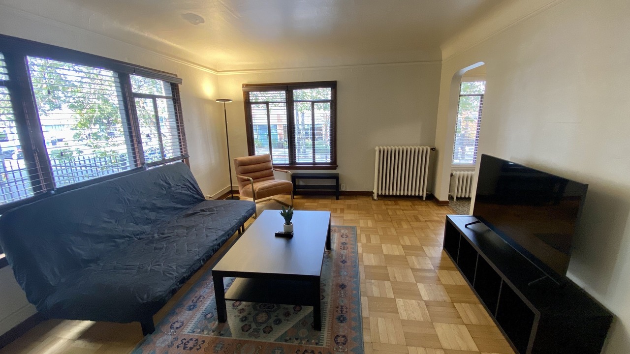 Photo of Livingroom in Lower Queen Anne