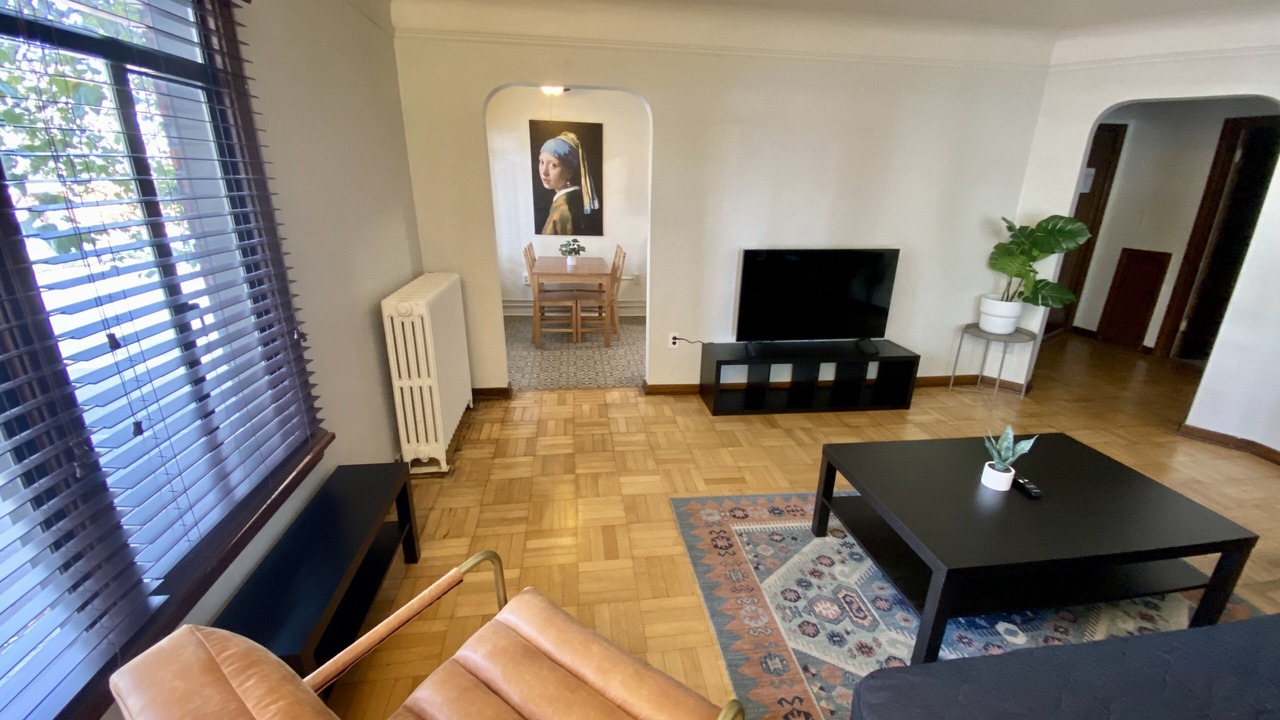 Photo of Livingroom in Lower Queen Anne