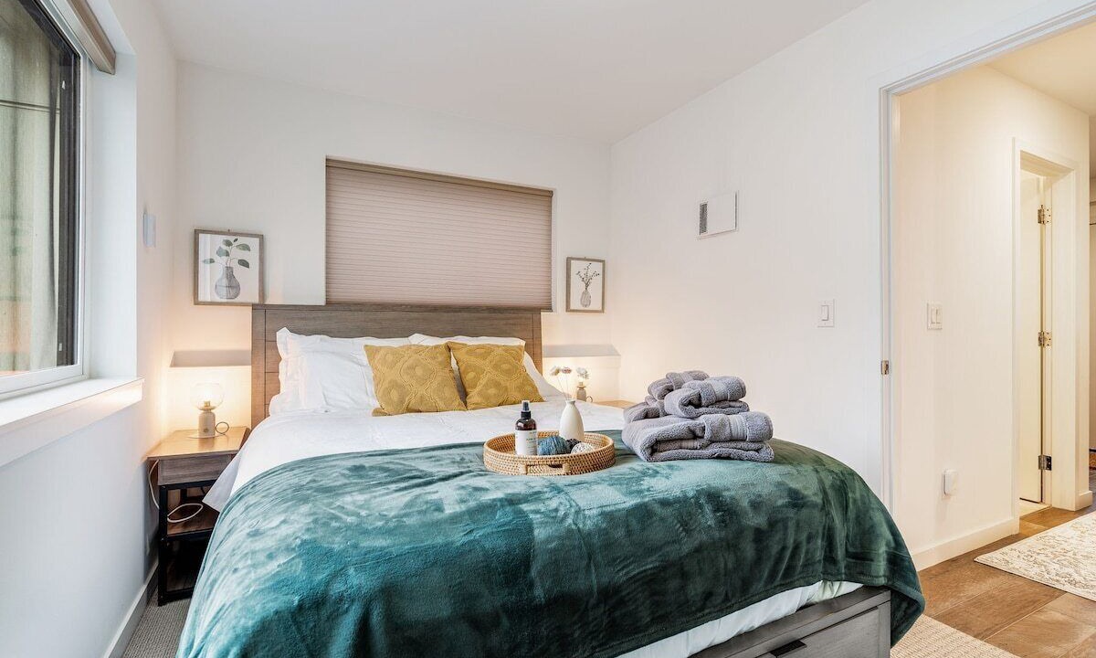 Photo of Bedroom in Lower Queen Anne