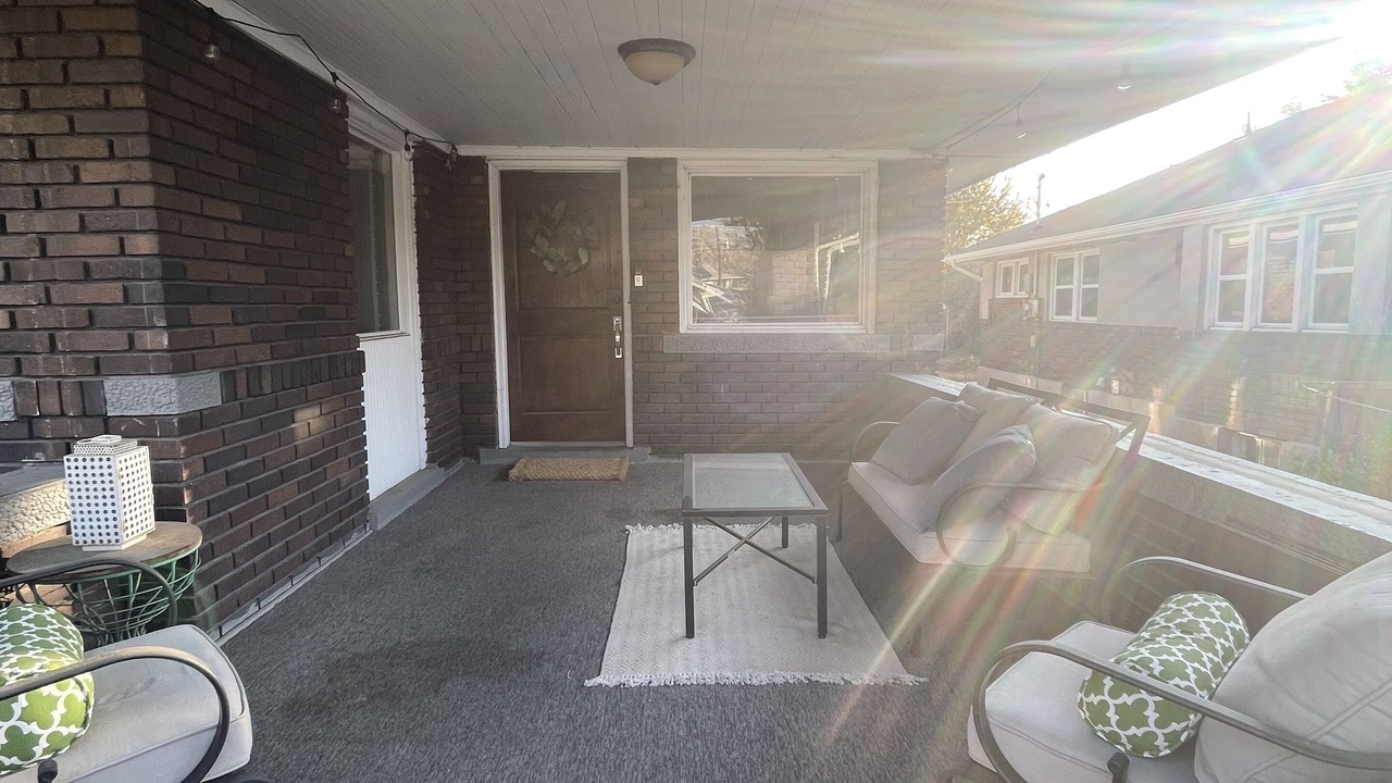 Photo of Patio Balcony in People's Freeway