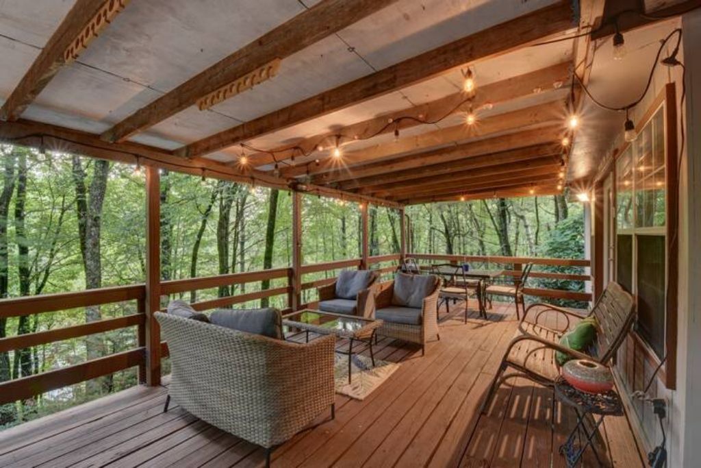 Photo of Patio Balcony in Sky Valley