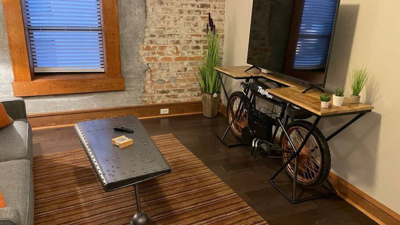 Photo of Livingroom in Downtown
