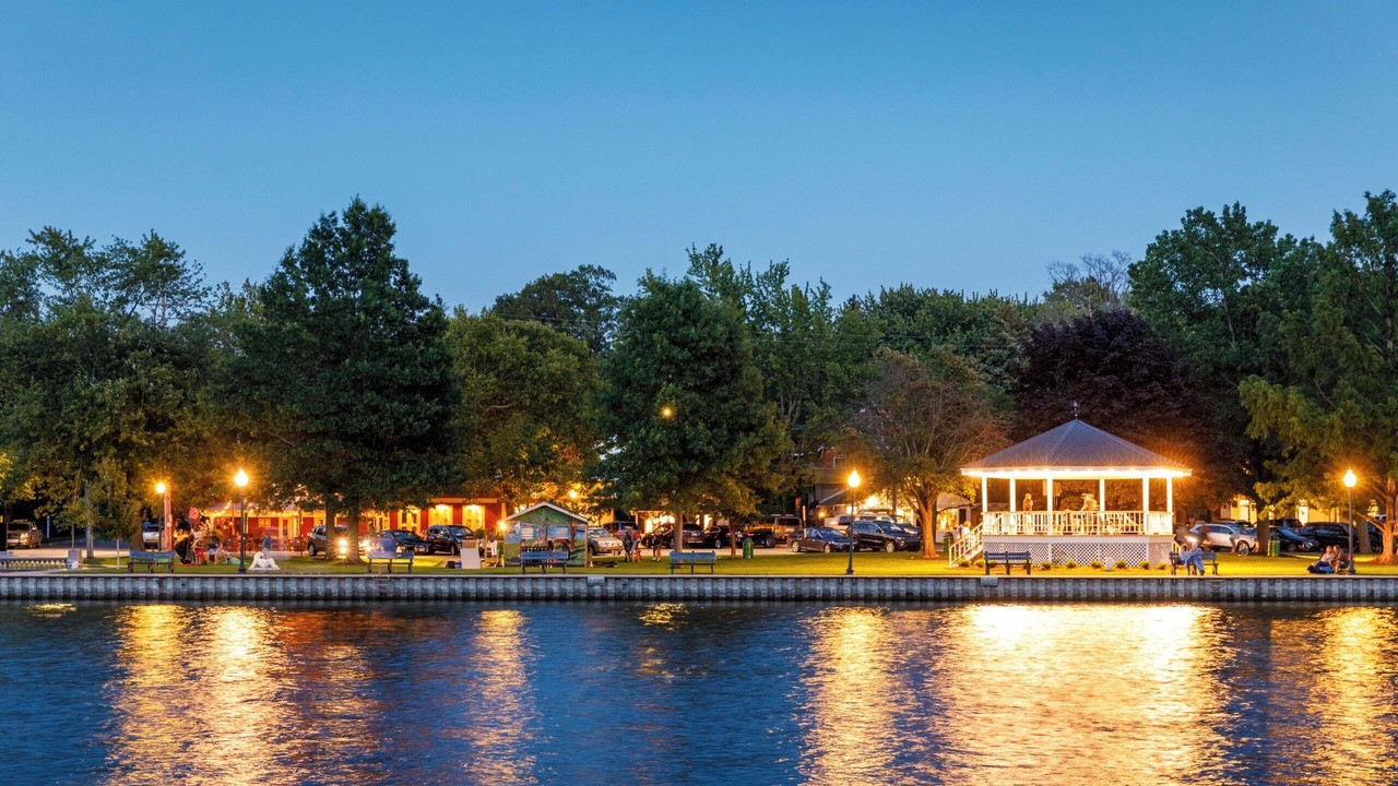Photo of Others in Saugatuck