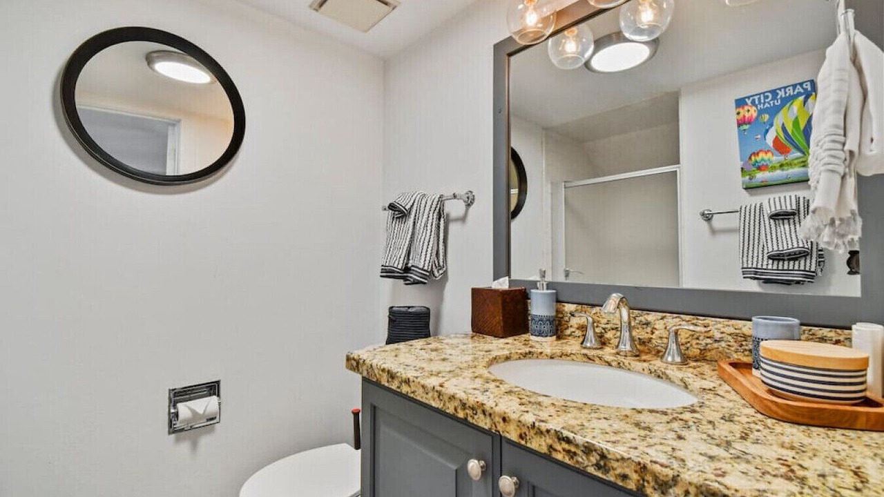 Photo of Bathroom in Park Meadows