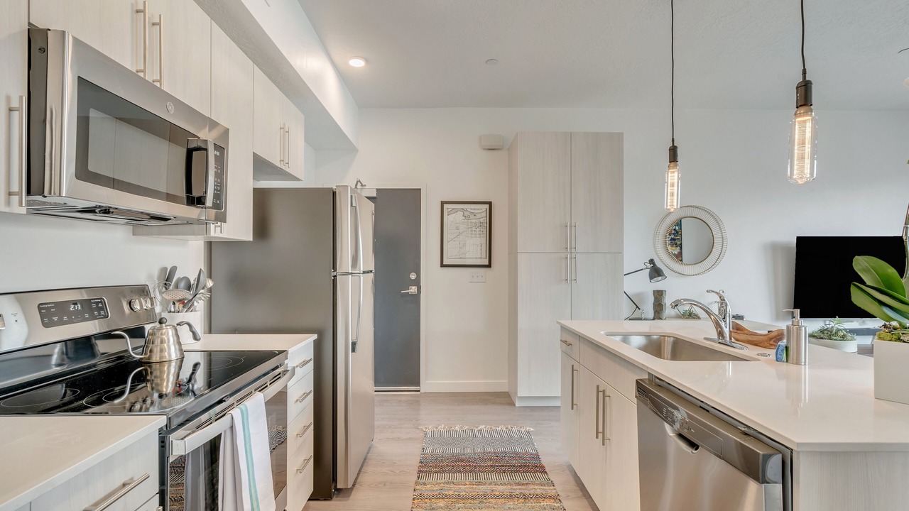 Photo of Kitchen in People's Freeway