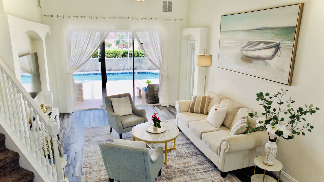 Photo of Livingroom in Davenport