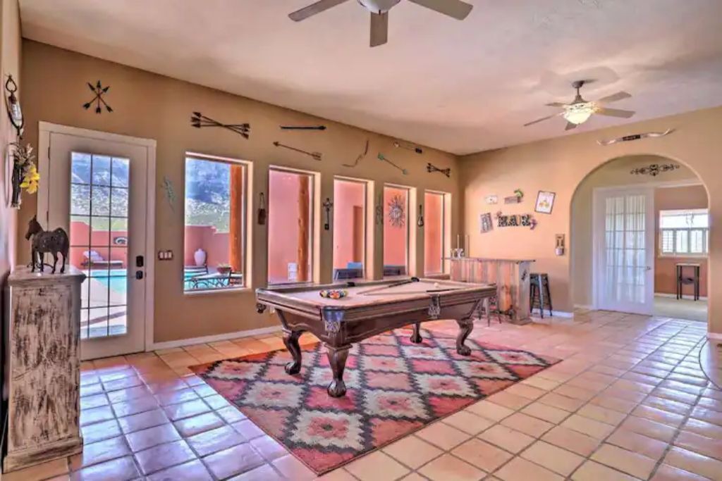 Photo of Bedroom in Hurricane
