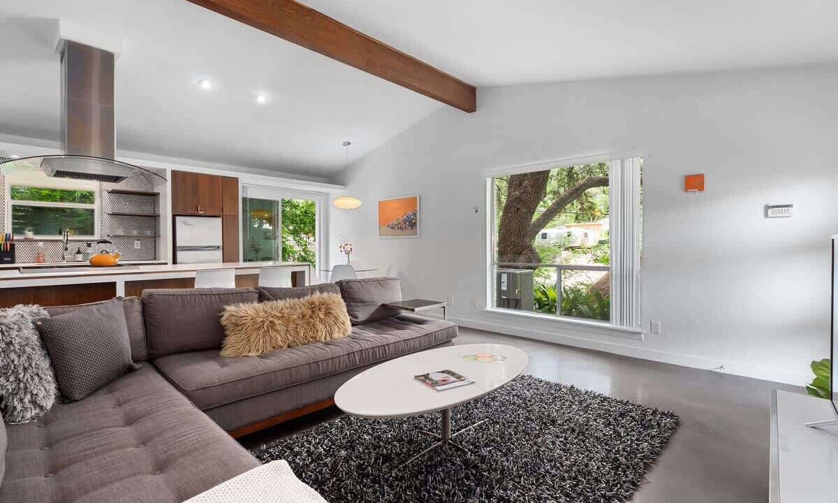 Photo of Bedroom in South River City