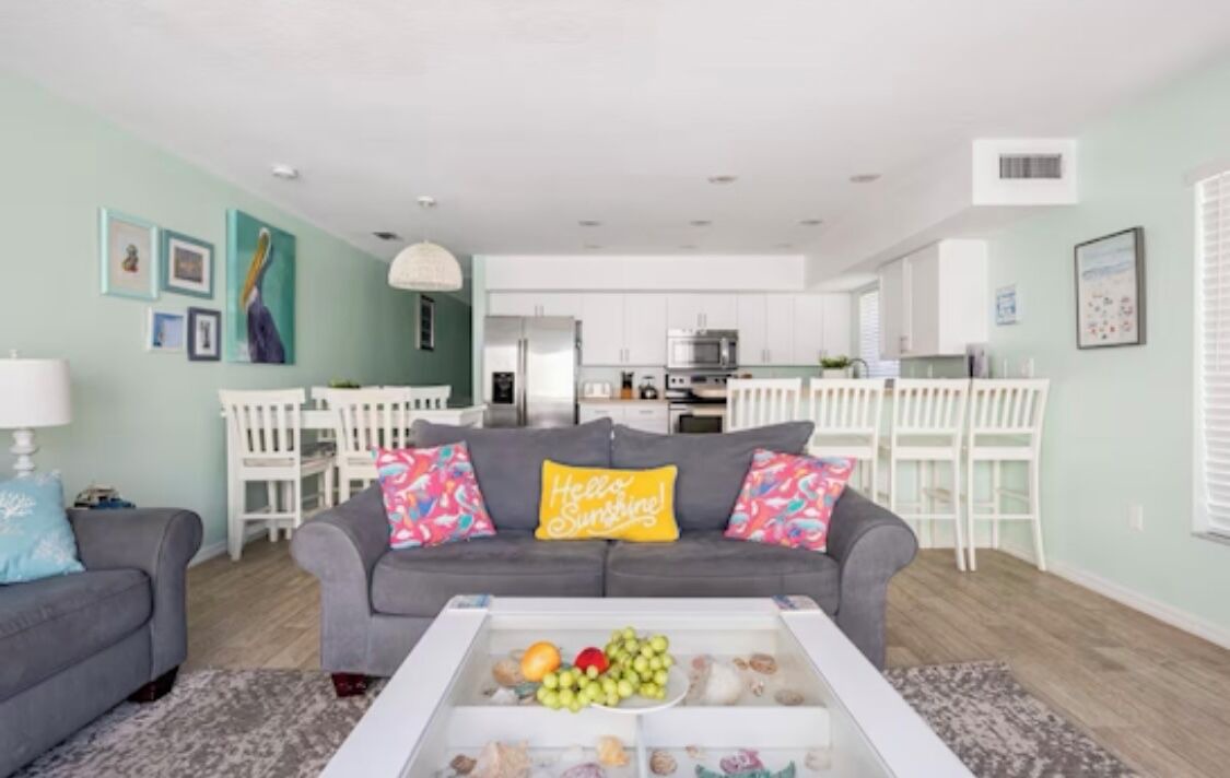 Photo of Livingroom in Independence Square