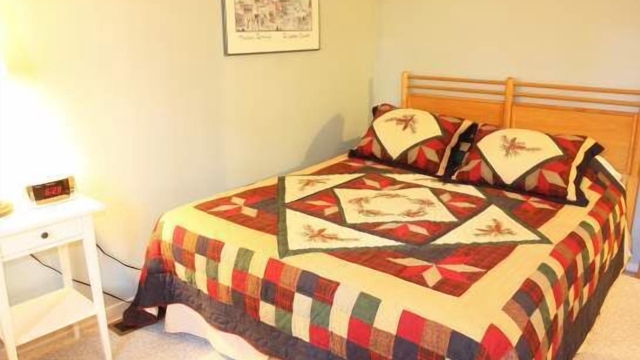 Photo of Bedroom in Harbor Springs