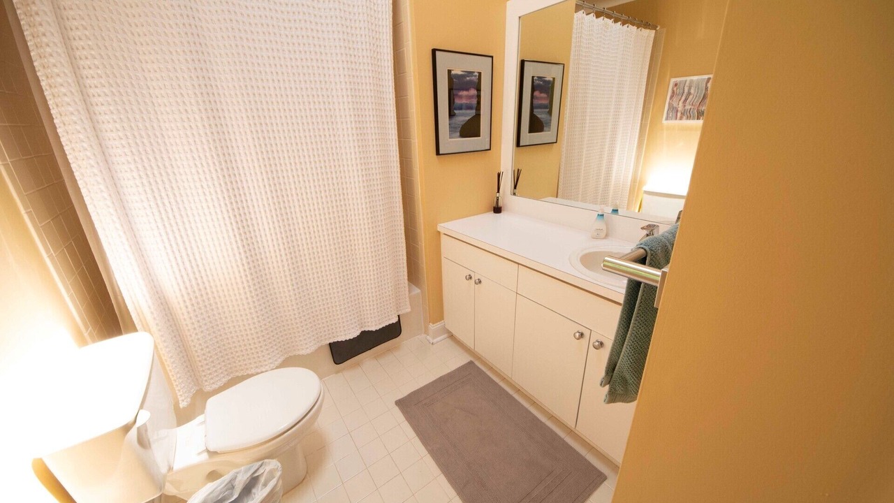 Photo of Bathroom in Wainscott Woods