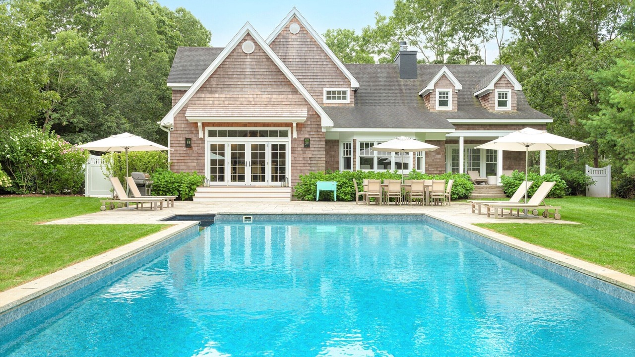 Photo of Outdoor in Wainscott Woods