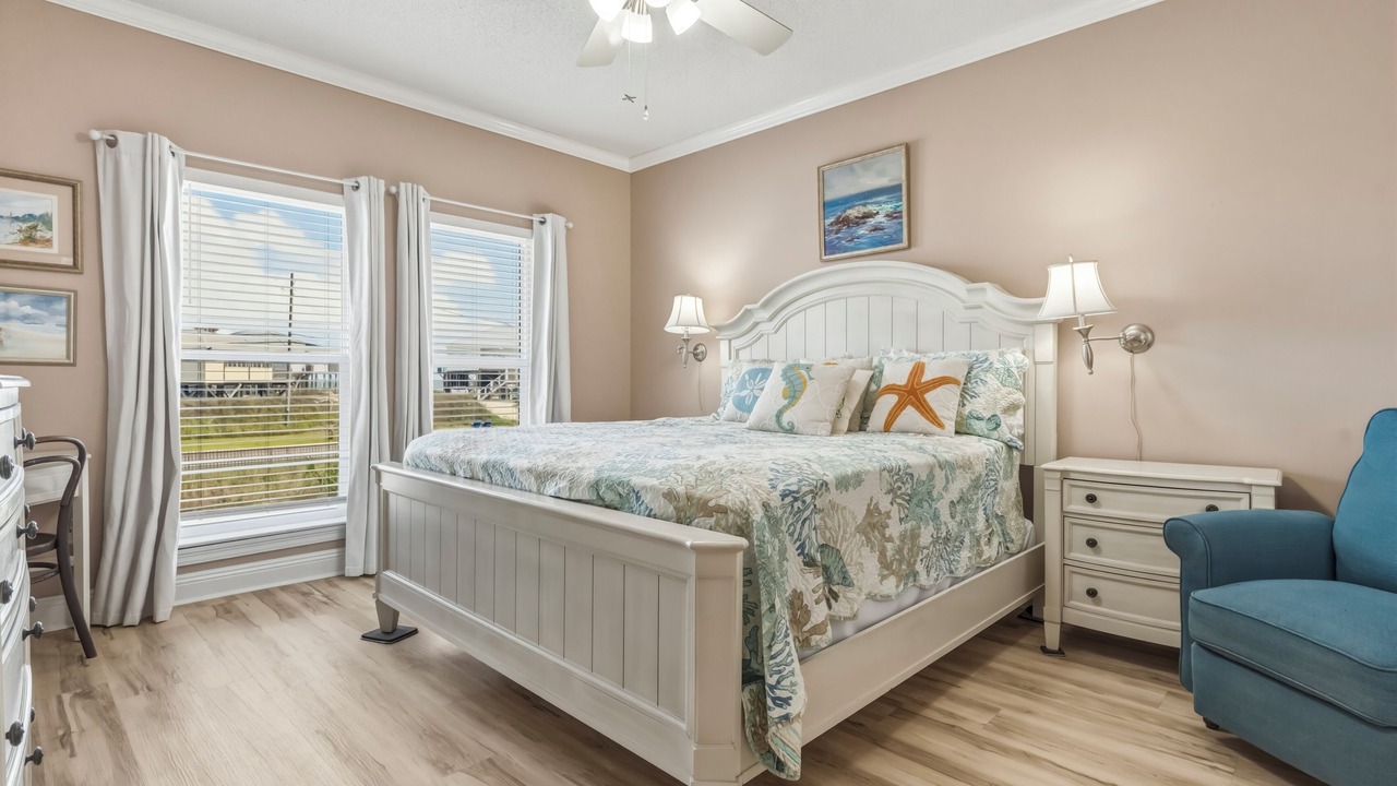 Photo of Bedroom in Silver Cay