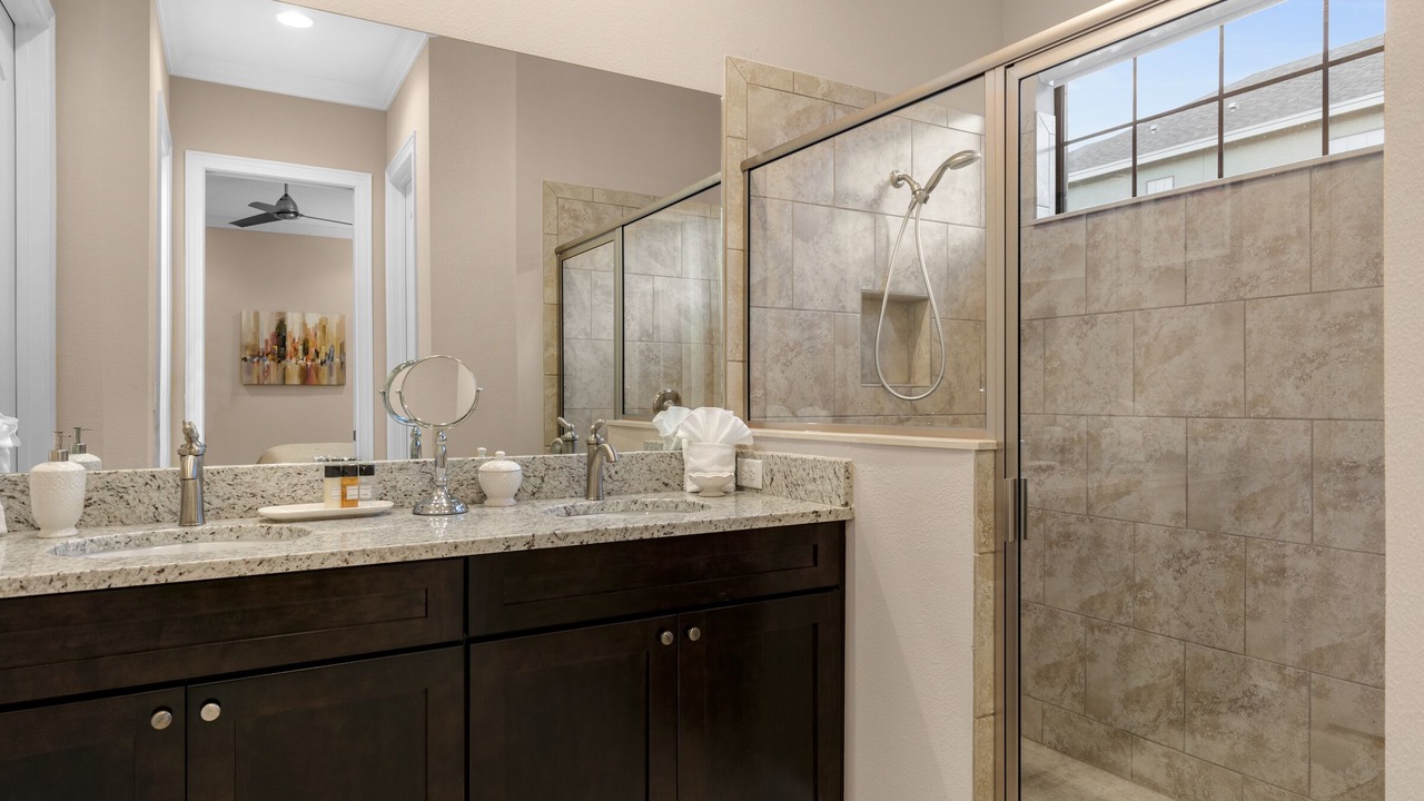 Photo of Bathroom in Reunion