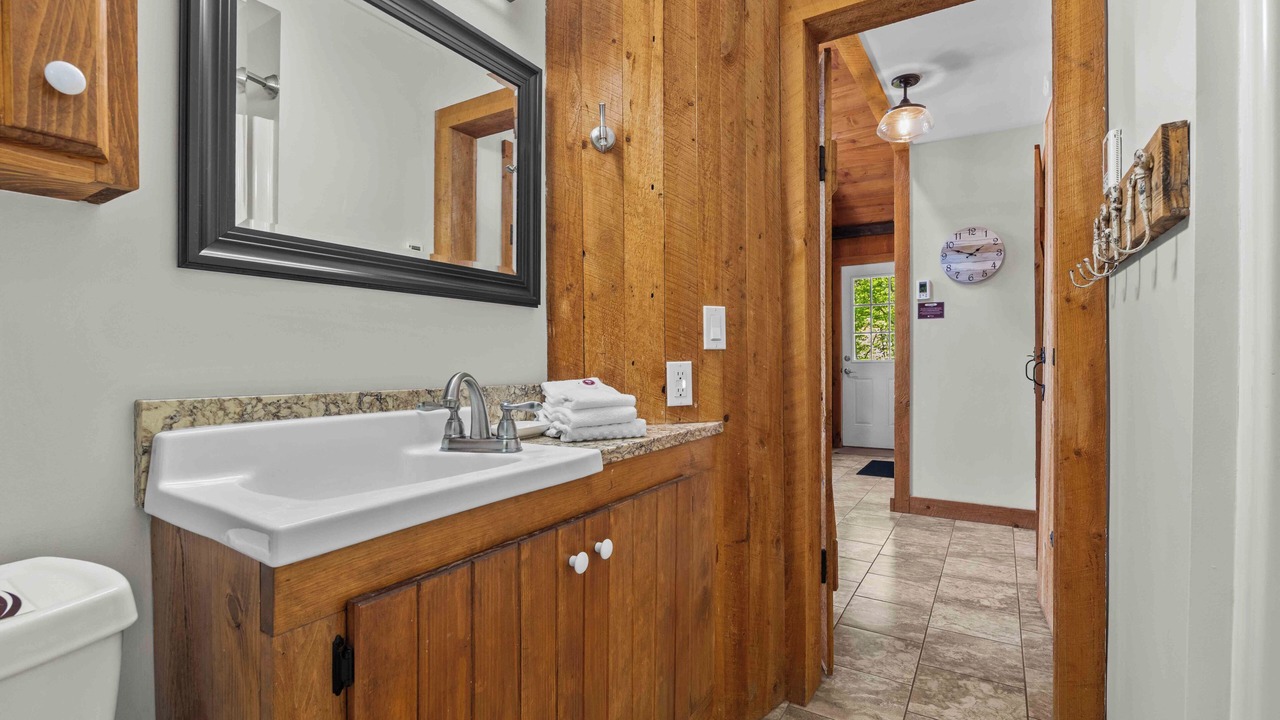 Photo of Bathroom in Valois
