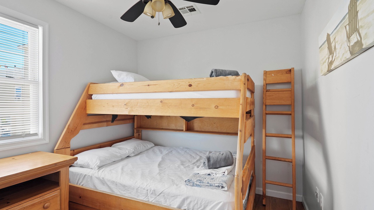 Photo of Bedroom in Seaside Heights