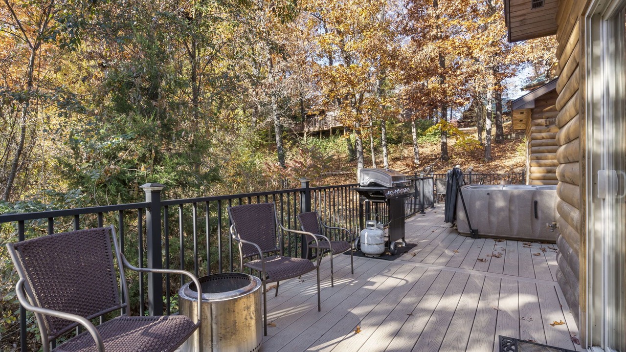 Photo of Patio Balcony in Branson Cedars