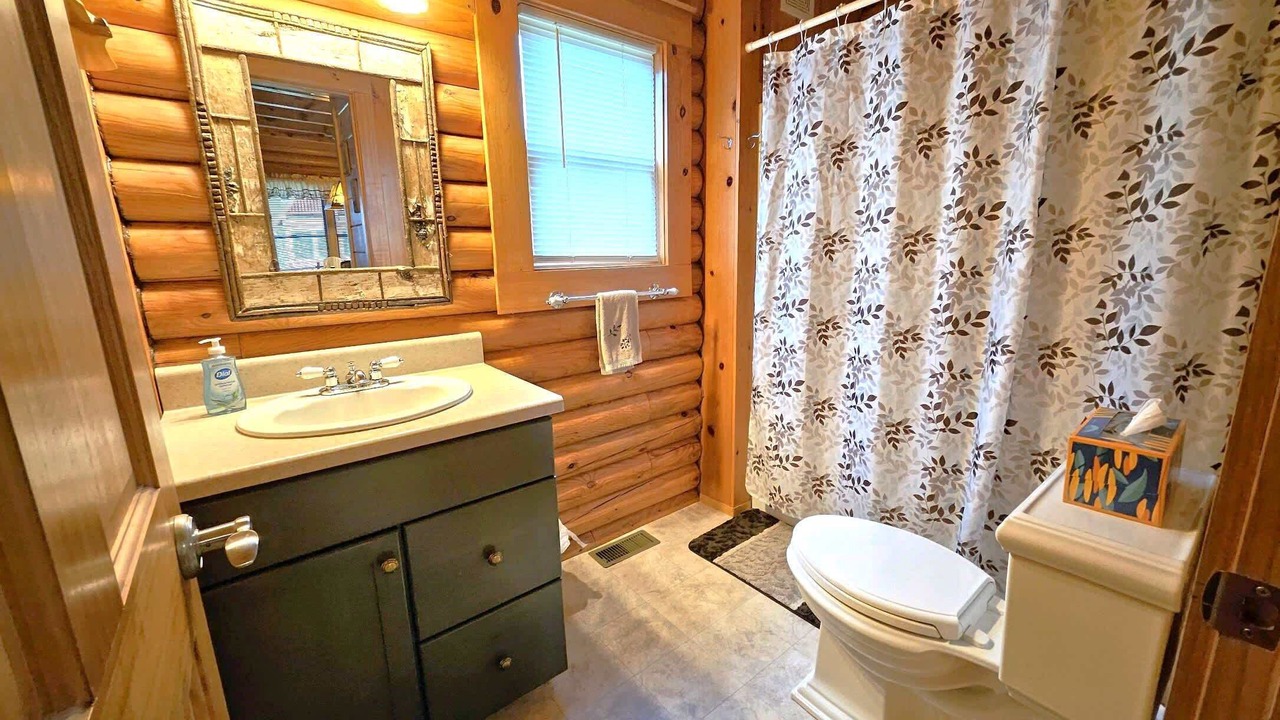 Photo of Bathroom in Cheboygan