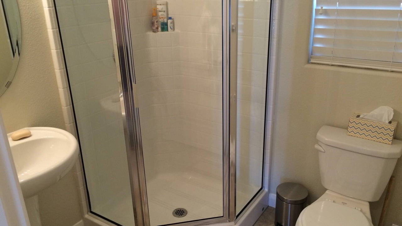 Photo of Bathroom in Hurricane