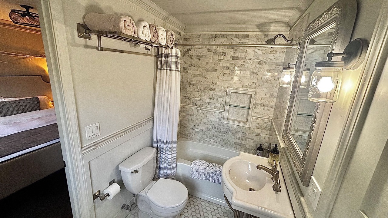 Photo of Bathroom in Roswell
