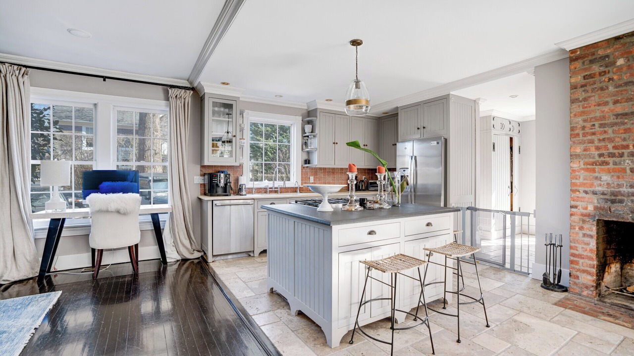 Photo of Kitchen in Village of Southampton