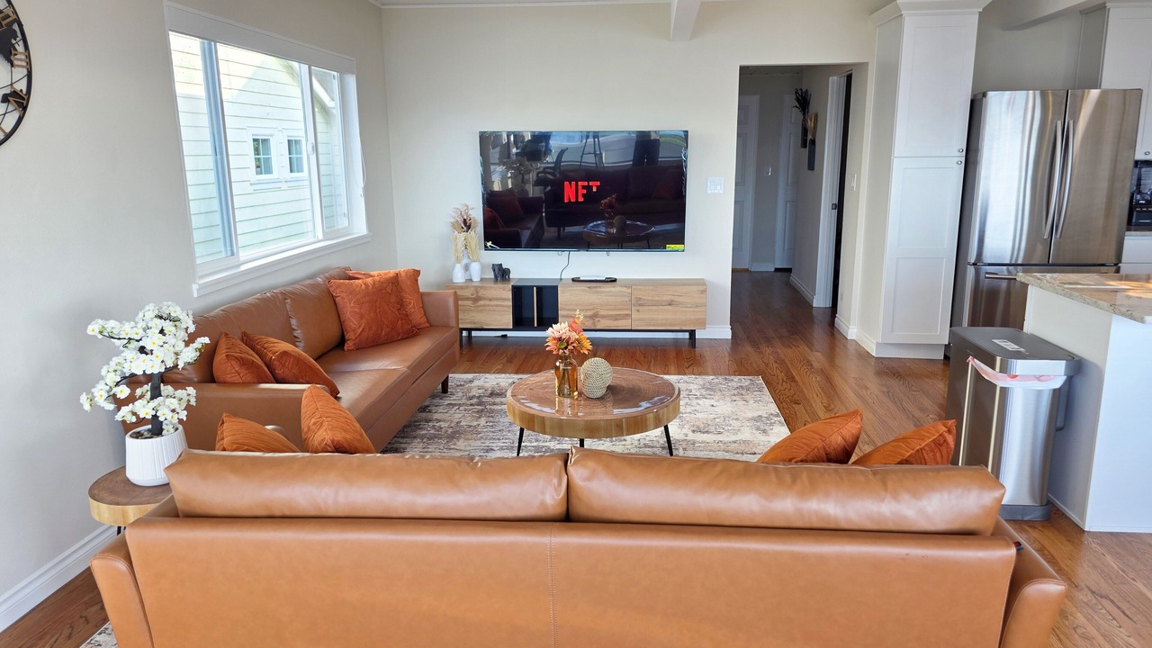 Photo of Livingroom in Alki